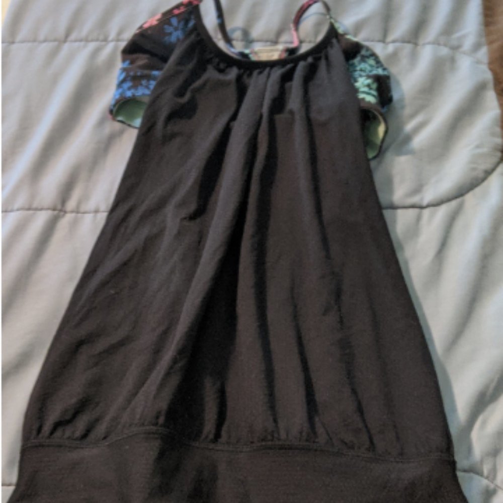 No Limits Size 4 Tank -- Spring has Sprung